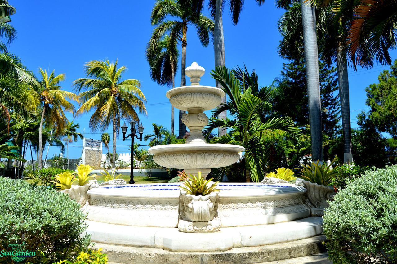 Seagarden Beach Resort Montego Bay Esterno foto