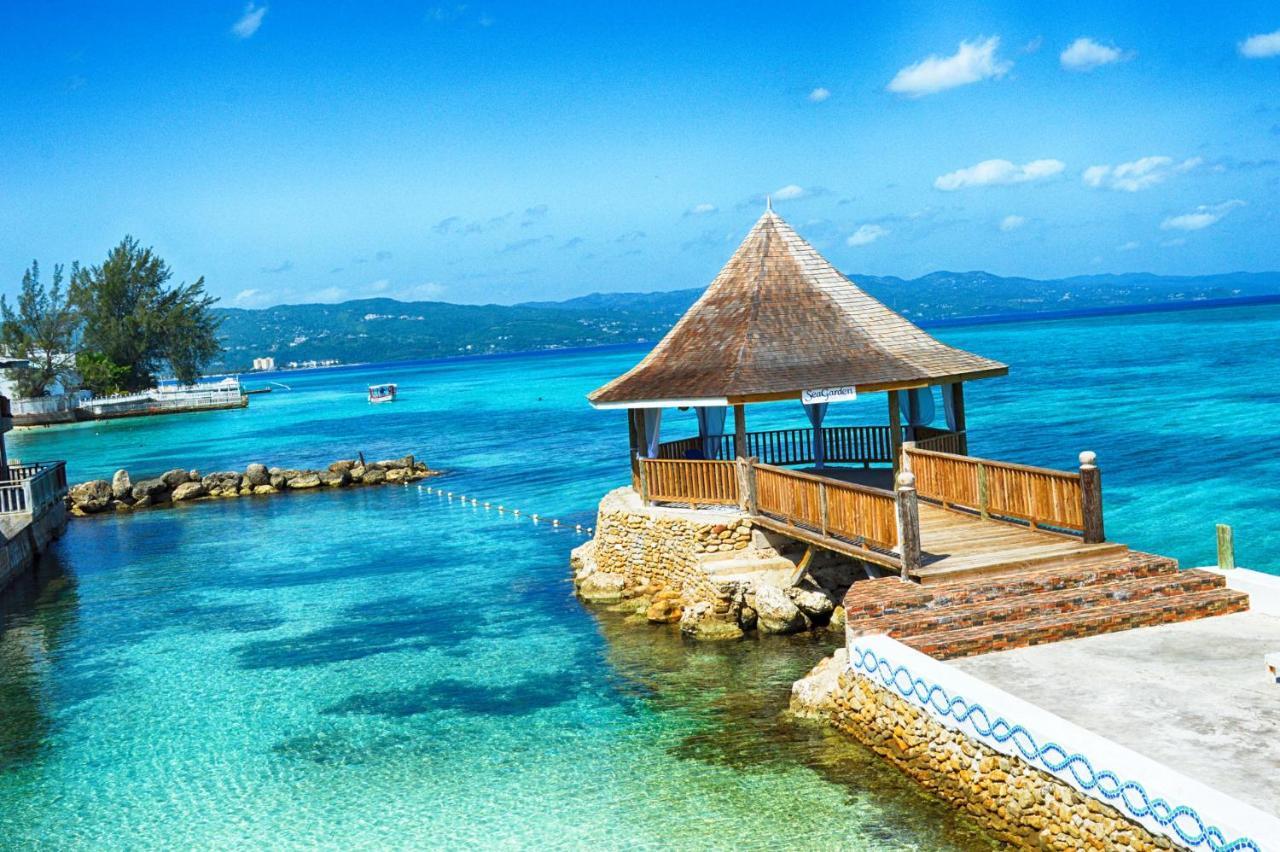 Seagarden Beach Resort Montego Bay Esterno foto