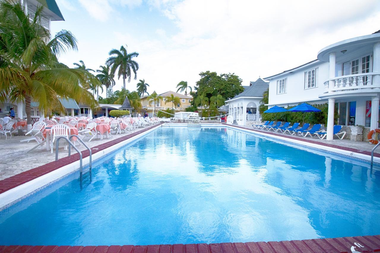 Seagarden Beach Resort Montego Bay Esterno foto