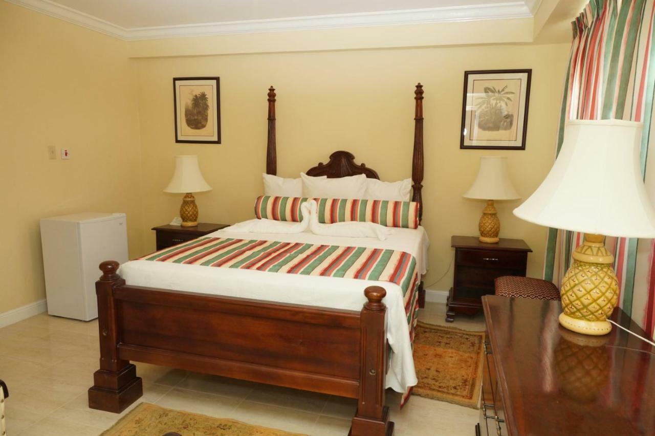 Seagarden Beach Resort Montego Bay Esterno foto