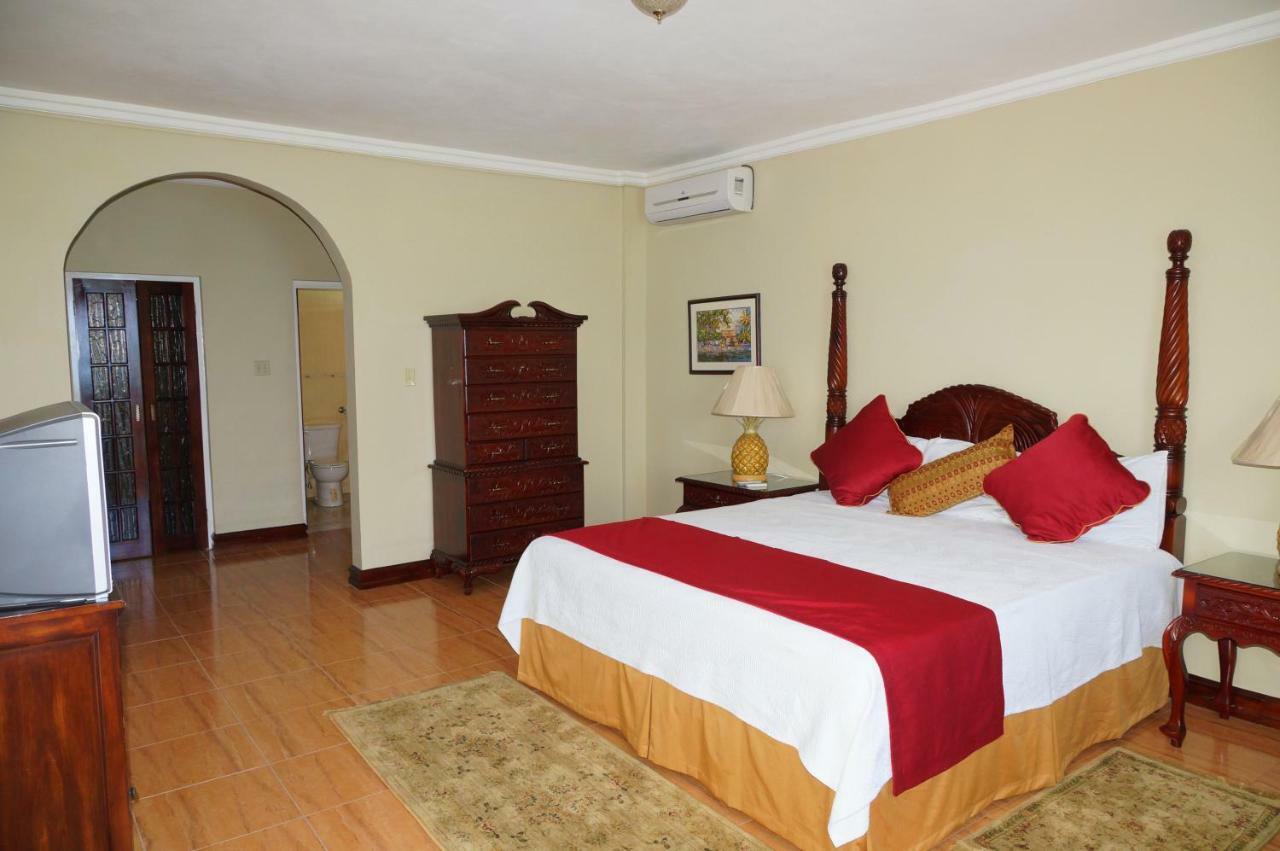 Seagarden Beach Resort Montego Bay Esterno foto