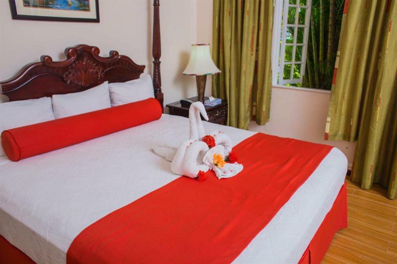 Seagarden Beach Resort Montego Bay Esterno foto